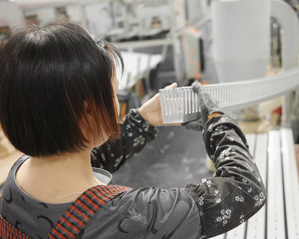 Ano ang mga pagkakaiba sa pagitan ng sertipikasyon ng CE at pambansang pamantayan sa pvc plastic trunking?